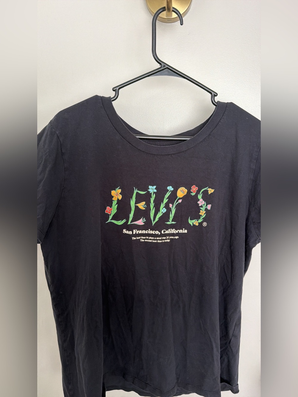 Levi's Black Floral Short Sleeve Tee